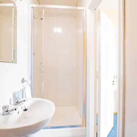 58 - Affordable 3 Bed Apartment *